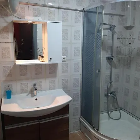 Apartament Mert *